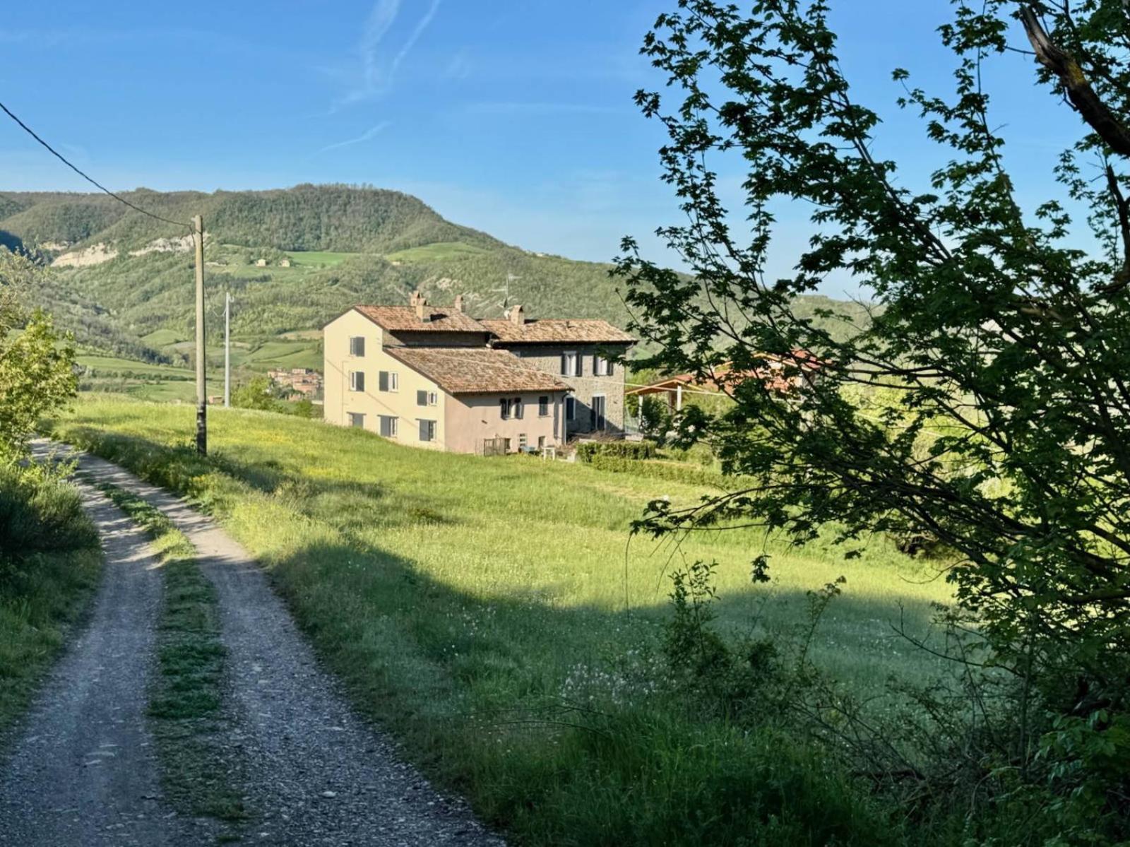 Oltrella Country House Ponte Nizza Eksteriør bilde